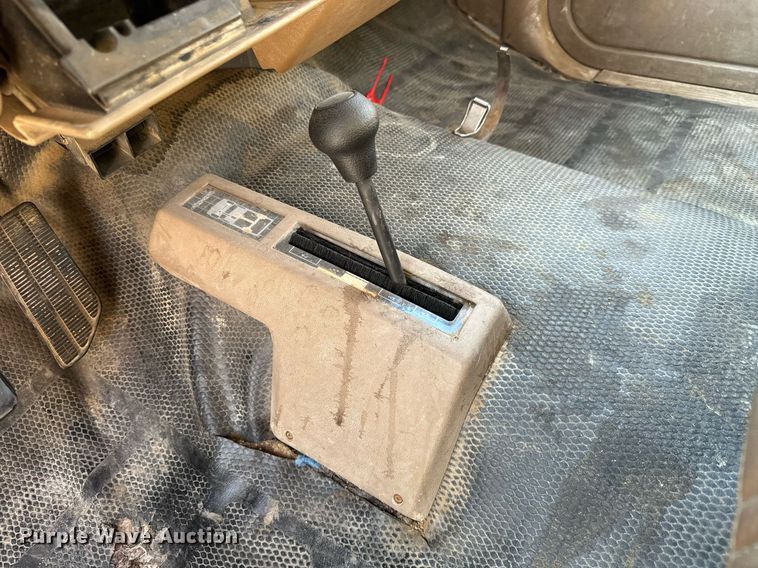 image for item NU9402 1994 Chevrolet  2500 SUV