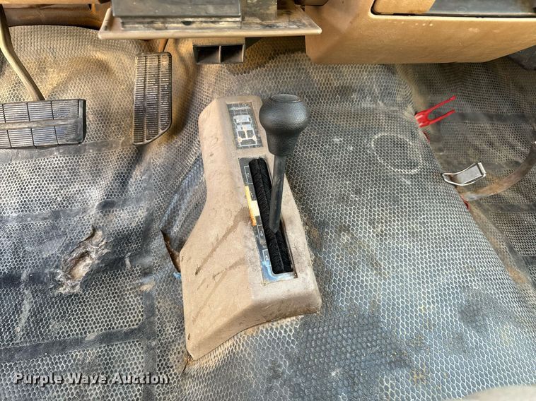 image for item NU9402 1994 Chevrolet  2500 SUV