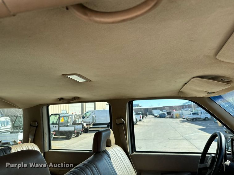 image for item NU9402 1994 Chevrolet  2500 SUV