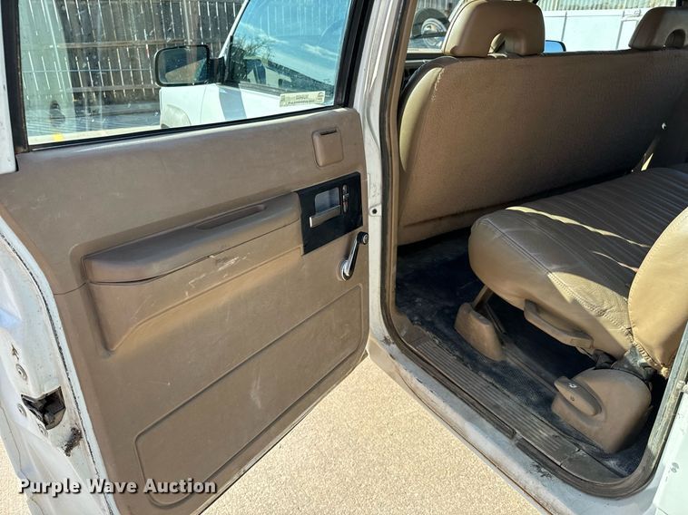 image for item NU9402 1994 Chevrolet  2500 SUV