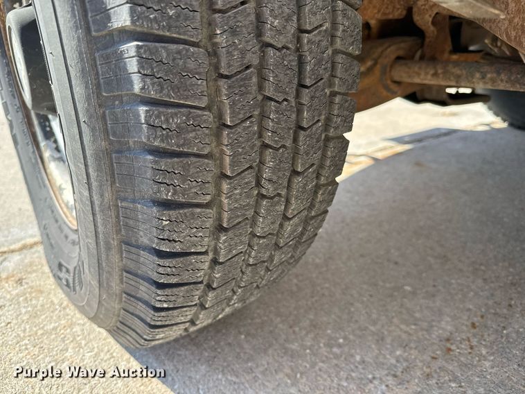 image for item NU9402 1994 Chevrolet  2500 SUV