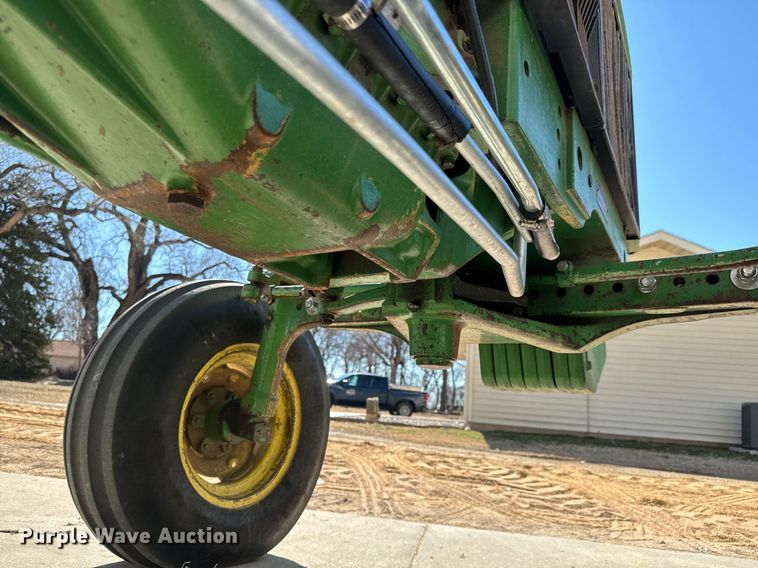 image for item NU9413 1991 John Deere 2555 tractor