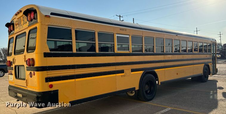 image for item NU9433 2009 Blue Bird school bus