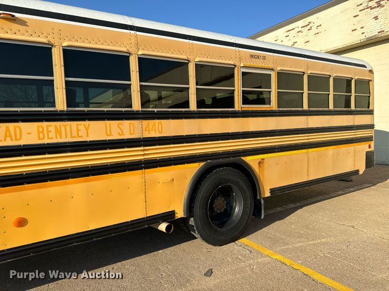 image for item NU9433 2009 Blue Bird school bus