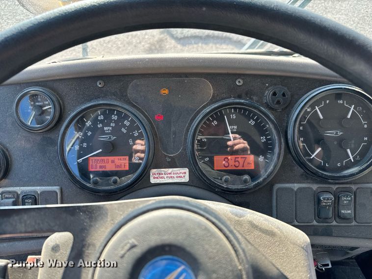 image for item NU9433 2009 Blue Bird school bus