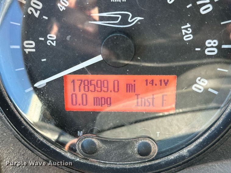 image for item NU9433 2009 Blue Bird school bus