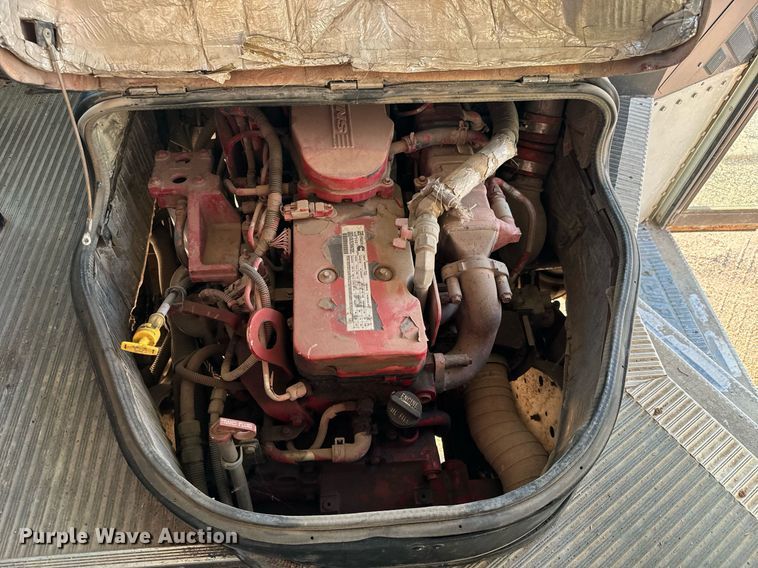 image for item NU9433 2009 Blue Bird school bus