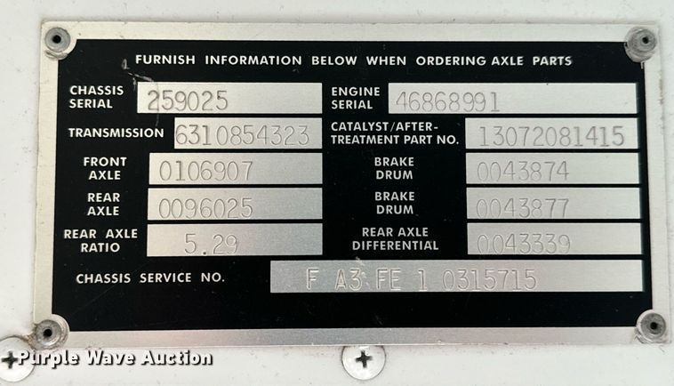 image for item NU9433 2009 Blue Bird school bus