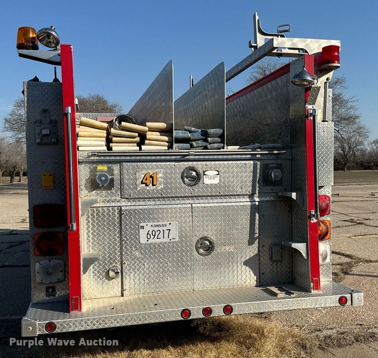 image for item NU9436 1993 Spartan  GA40M-2142 pumper fire truck