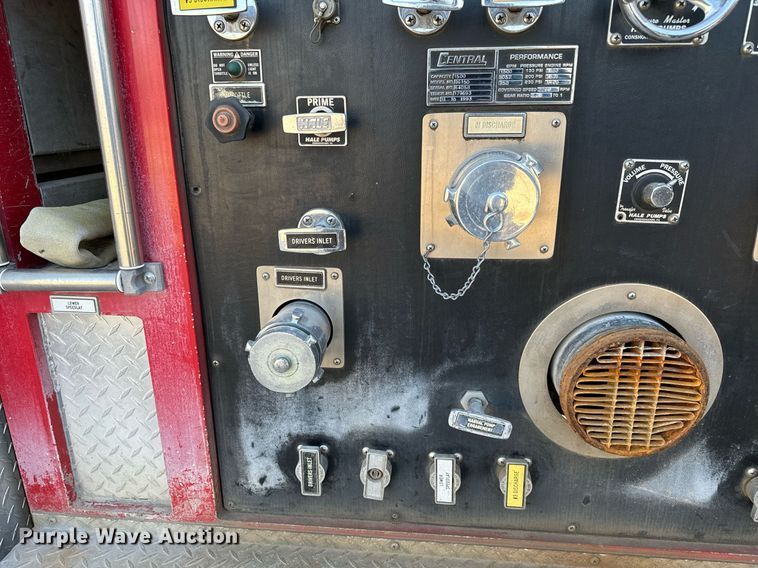 image for item NU9436 1993 Spartan  GA40M-2142 pumper fire truck