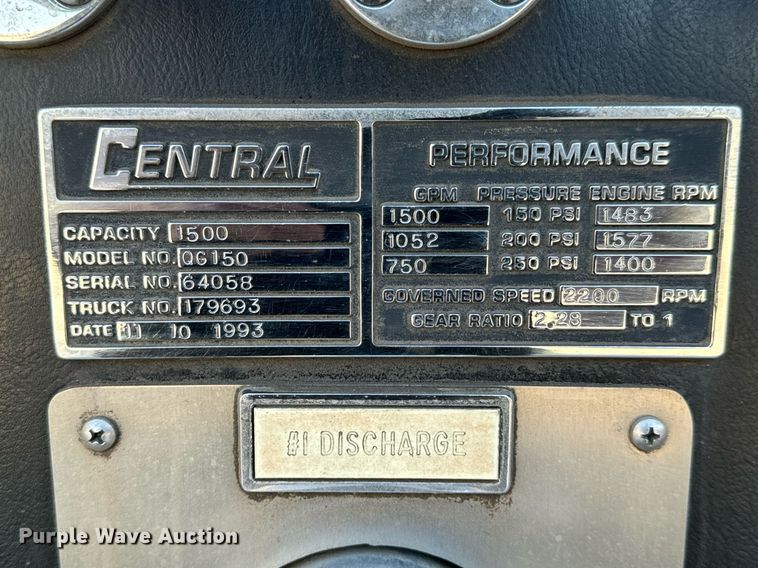 image for item NU9436 1993 Spartan  GA40M-2142 pumper fire truck