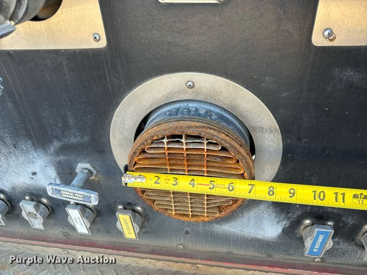 image for item NU9436 1993 Spartan  GA40M-2142 pumper fire truck