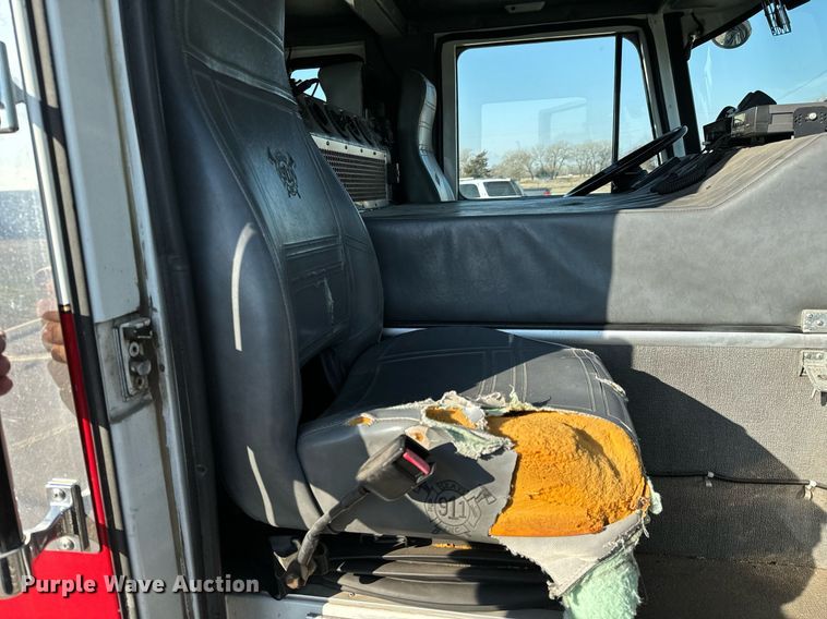 image for item NU9436 1993 Spartan  GA40M-2142 pumper fire truck