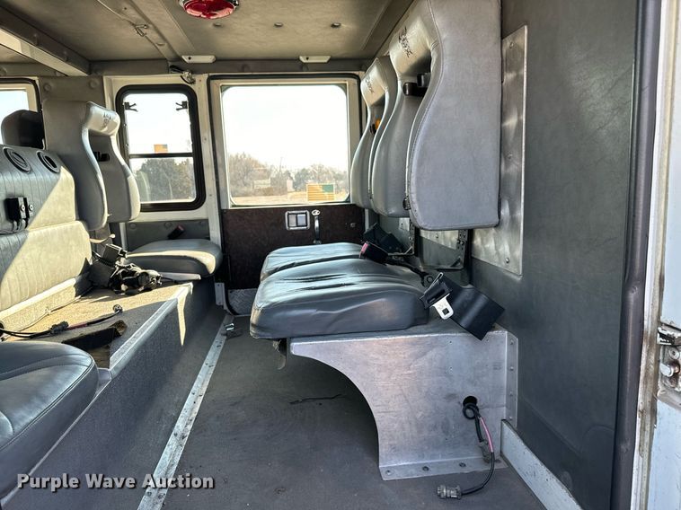 image for item NU9436 1993 Spartan  GA40M-2142 pumper fire truck