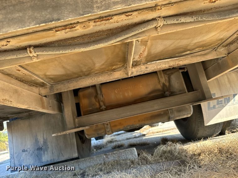 image for item NU9436 1993 Spartan  GA40M-2142 pumper fire truck