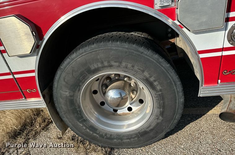 image for item NU9436 1993 Spartan  GA40M-2142 pumper fire truck