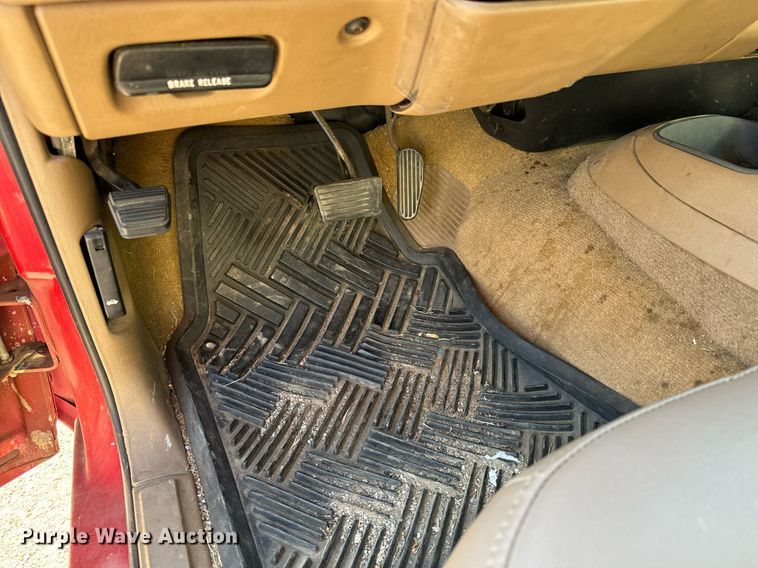 image for item NU9439 1997 Chevrolet S10 Ext. Cab pickup truck