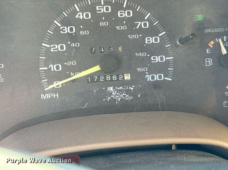 image for item NU9439 1997 Chevrolet S10 Ext. Cab pickup truck