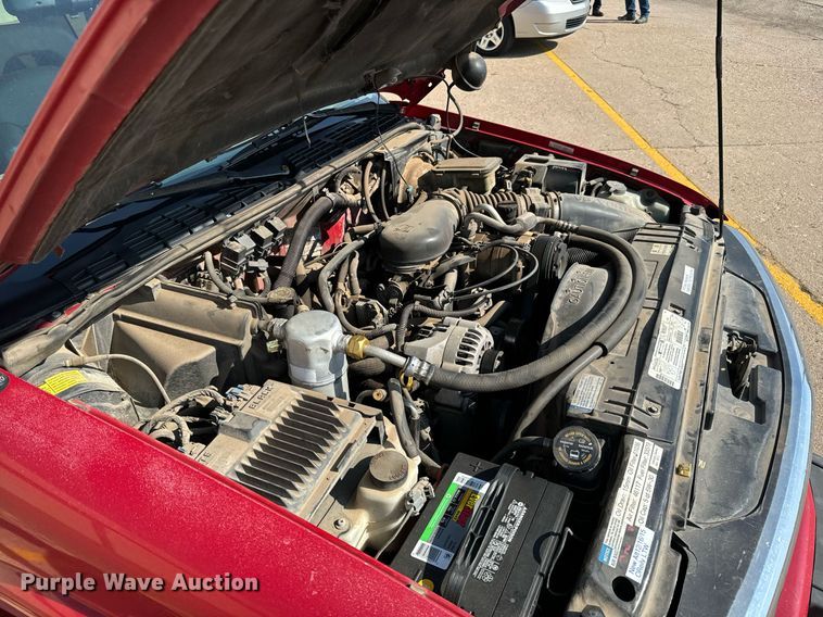 image for item NU9439 1997 Chevrolet S10 Ext. Cab pickup truck