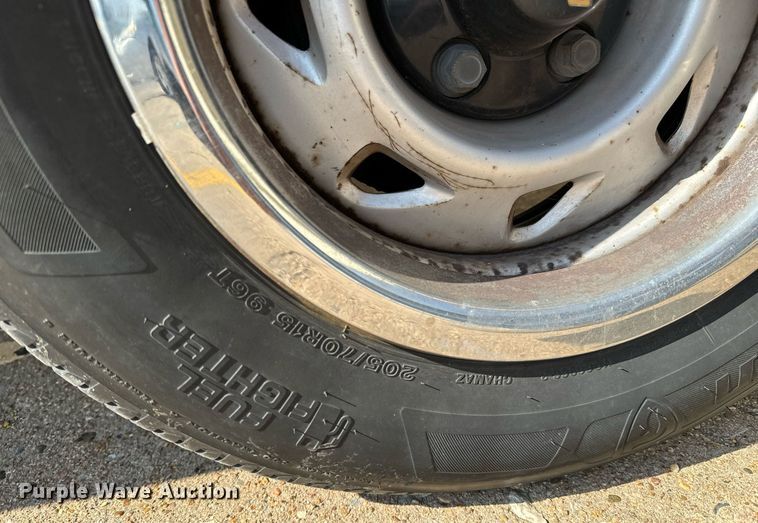 image for item NU9439 1997 Chevrolet S10 Ext. Cab pickup truck