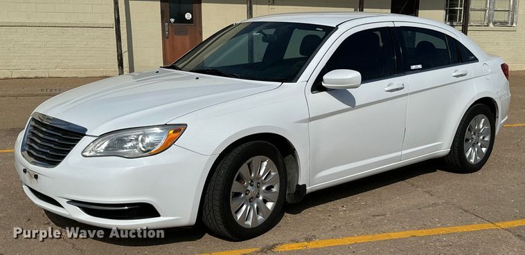 image for item NU9441 2014 Chrysler  200 