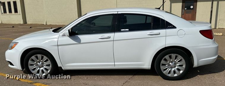 image for item NU9441 2014 Chrysler  200 