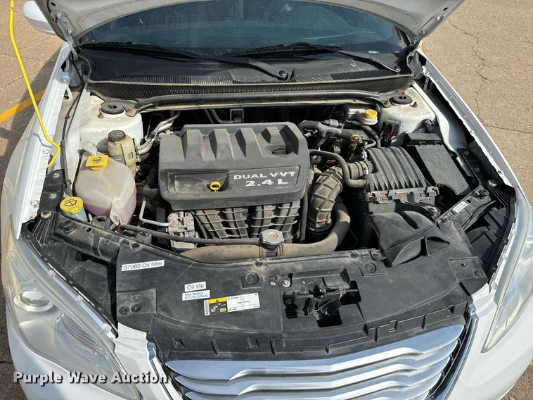 image for item NU9441 2014 Chrysler  200 