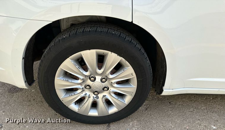 image for item NU9441 2014 Chrysler  200 