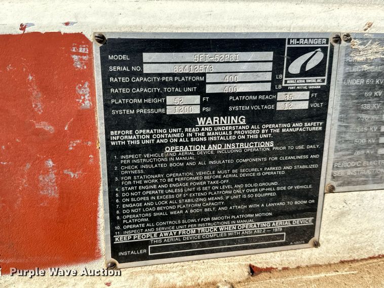 image for item NU9455 1984 Ford F700 bucket truck