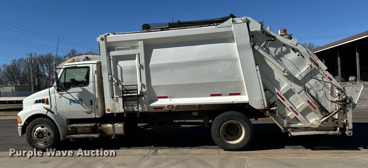 image for item NU9456 2007 Sterling Acterra refuse truck