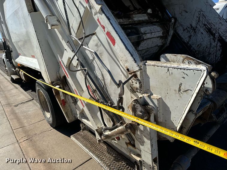 image for item NU9456 2007 Sterling Acterra refuse truck