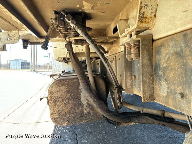 image for item NU9456 2007 Sterling Acterra refuse truck