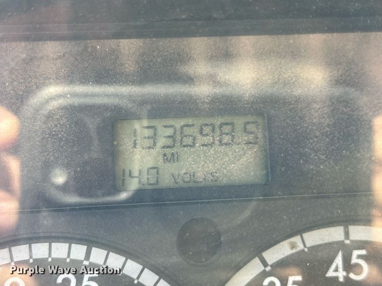 image for item NU9456 2007 Sterling Acterra refuse truck