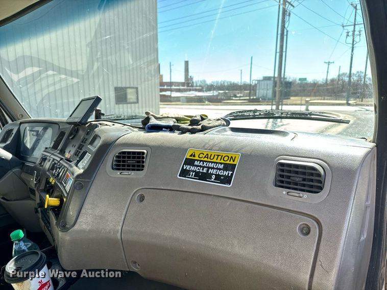 image for item NU9456 2007 Sterling Acterra refuse truck