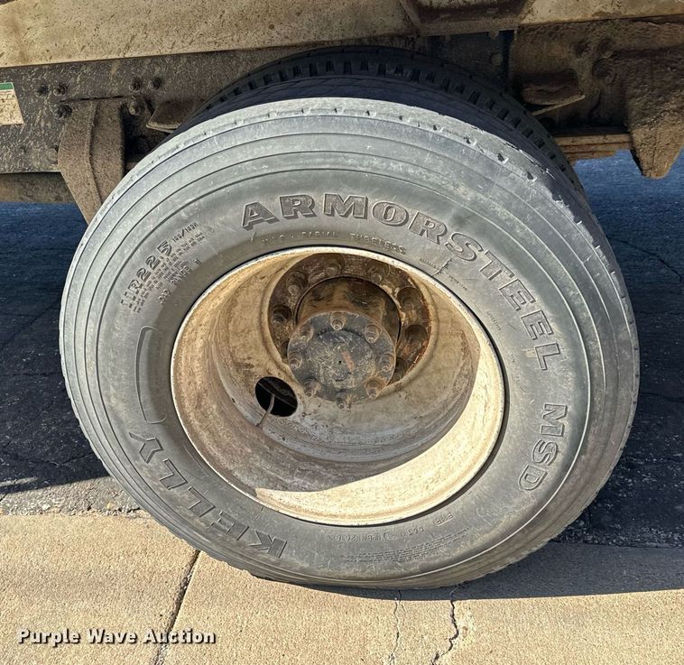 image for item NU9456 2007 Sterling Acterra refuse truck