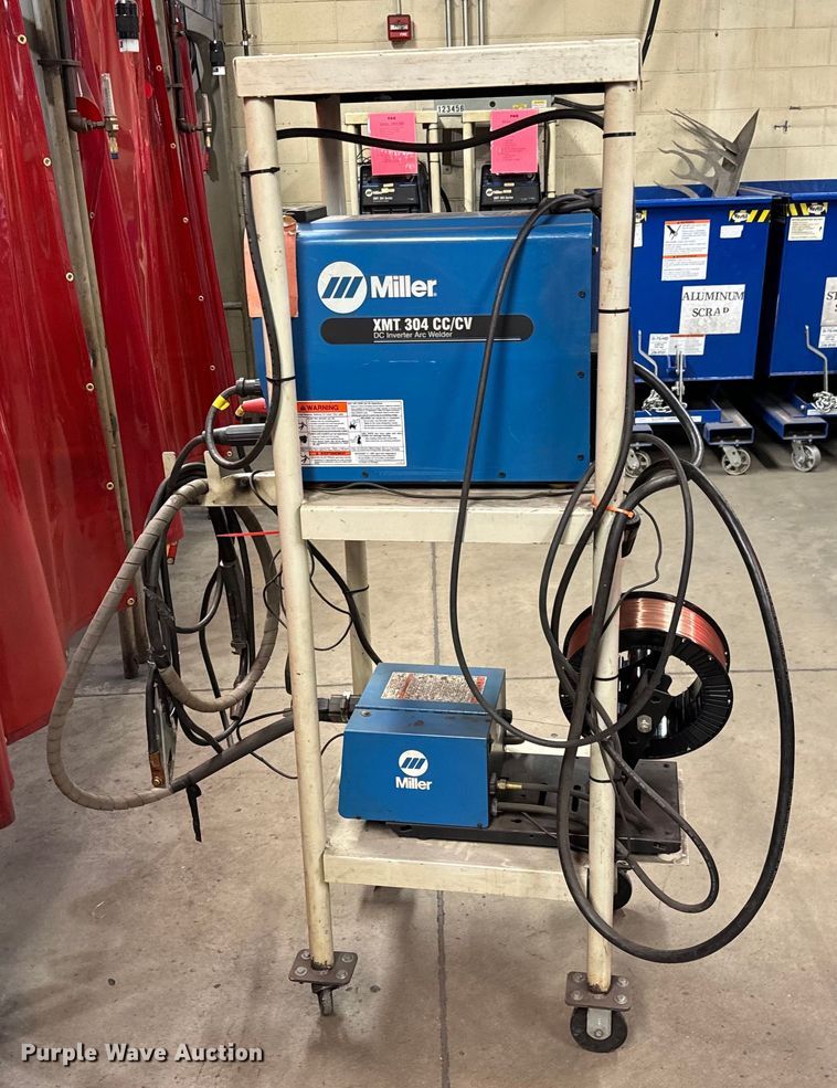 image for item NU9479 Miller XMT 304 CC/CV welder