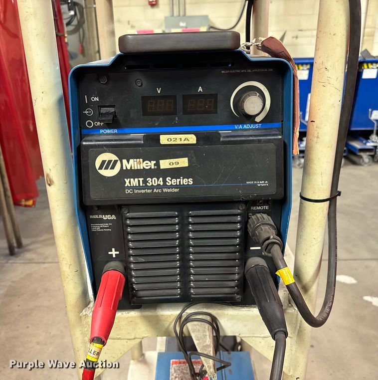 image for item NU9479 Miller XMT 304 CC/CV welder