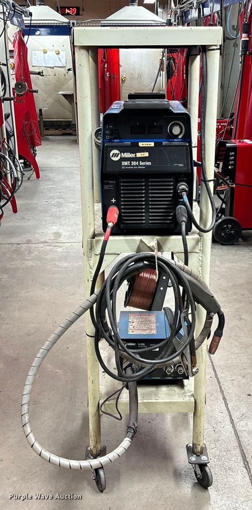 image for item NU9480 Miller XMT 304 CC/CV welder