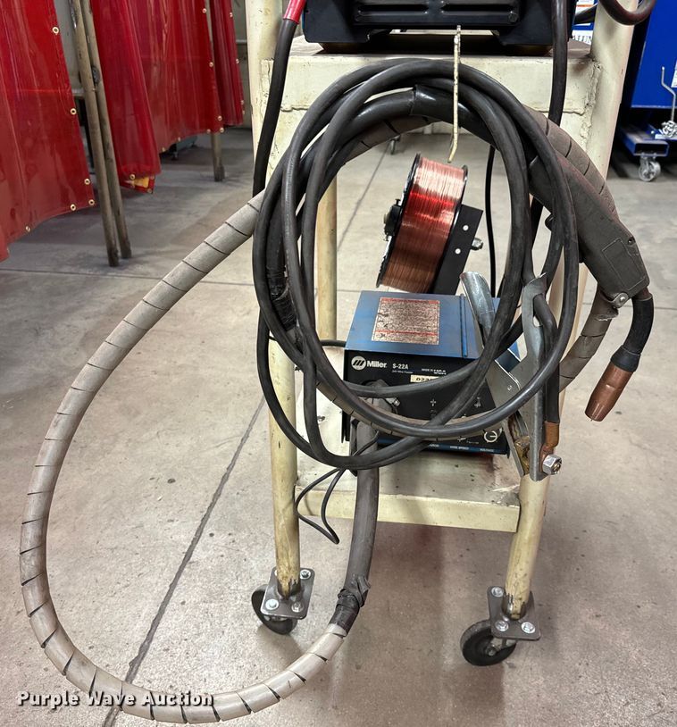 image for item NU9480 Miller XMT 304 CC/CV welder
