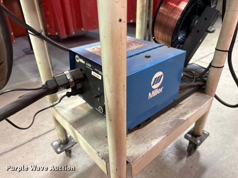 image for item NU9480 Miller XMT 304 CC/CV welder