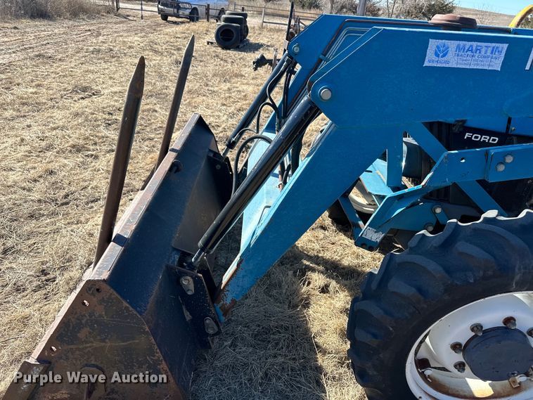 image for item OA9532 Ford 4630 MFWD tractor