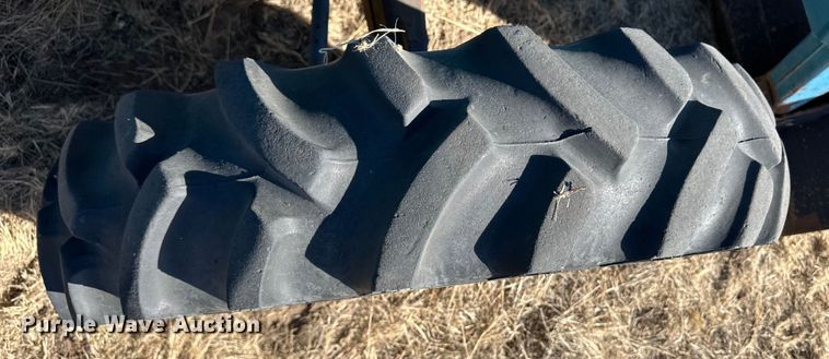 image for item OA9532 Ford 4630 MFWD tractor