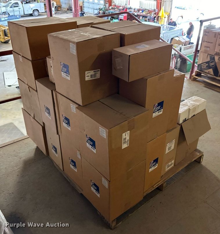 image for item OA9566 Pallet of automotive filters