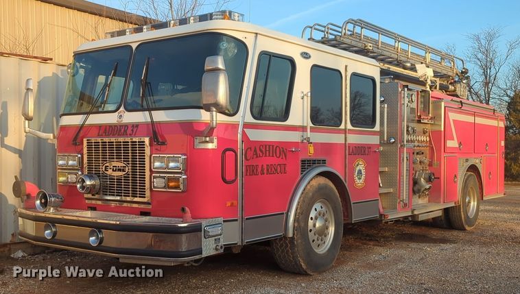 image for item OD9198 1993 E-One Cyclone ladder fire truck