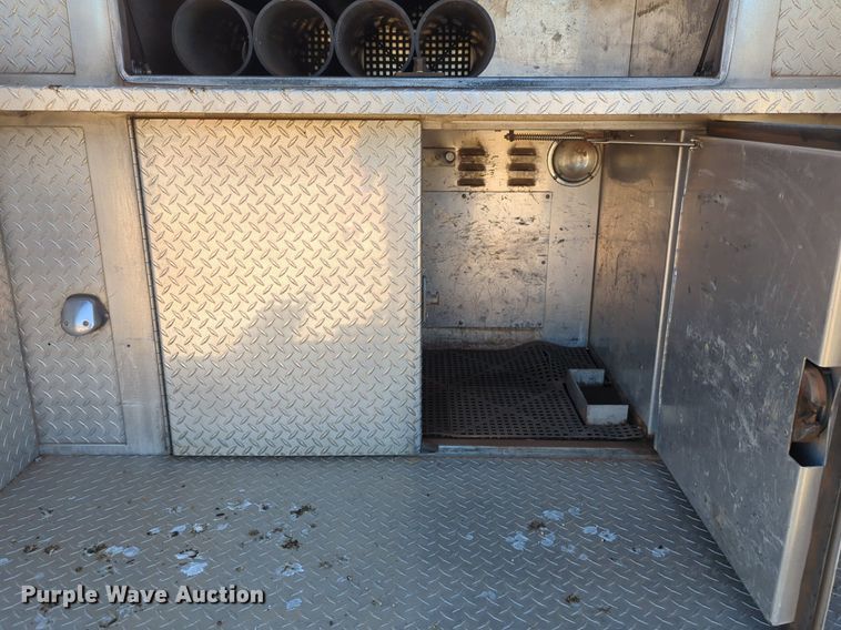 image for item OD9198 1993 E-One Cyclone ladder fire truck