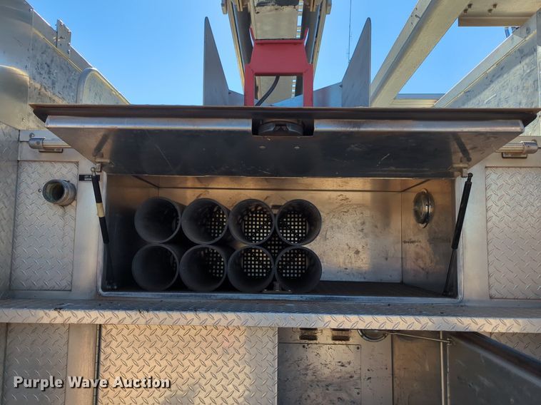 image for item OD9198 1993 E-One Cyclone ladder fire truck