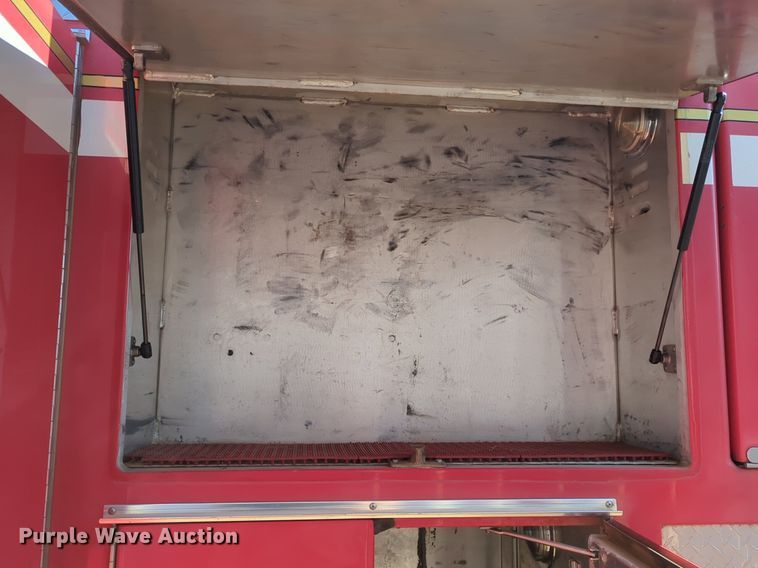 image for item OD9198 1993 E-One Cyclone ladder fire truck