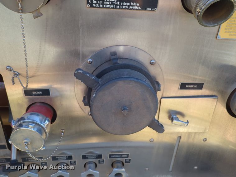 image for item OD9198 1993 E-One Cyclone ladder fire truck