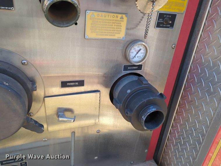 image for item OD9198 1993 E-One Cyclone ladder fire truck