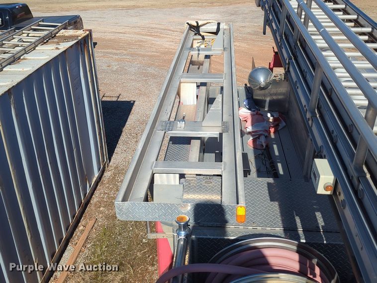 image for item OD9198 1993 E-One Cyclone ladder fire truck